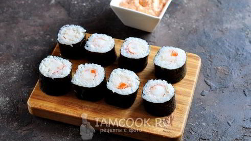 запеченные роллы с креветками