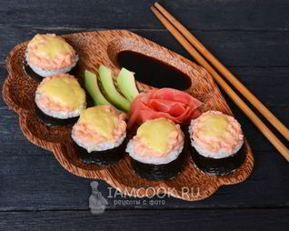 Запеченные роллы с курицей