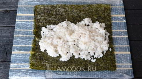 запеченные роллы с курицей