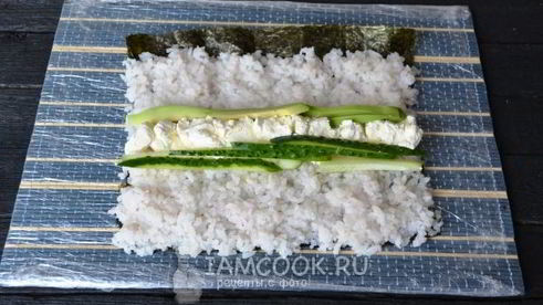 запеченные роллы с курицей