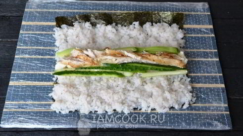 запеченные роллы с курицей