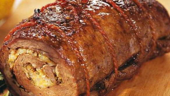 Рецепт Банкетный рулет из говядины с сыром