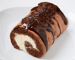 Бисквитный рулет с кокосовой начинкой