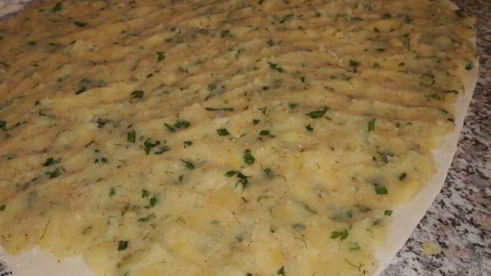 картофельные рулетики