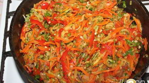 куриные рулеты с овощами и грудинкой