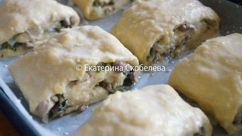 мекленбургский картофельный рулет с начинкой из мяса и зелени