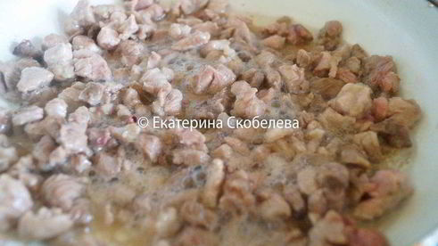 мекленбургский картофельный рулет с начинкой из мяса и зелени