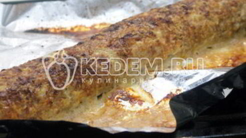 мясной рулет с маринованными огурчиками