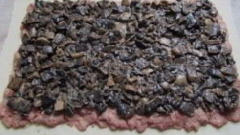 мясной рулет в тесте