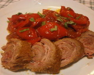 Мясные рулетики с болгарским перцем