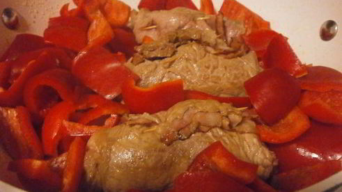 мясные рулетики с болгарским перцем