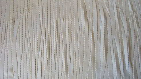 острый лососевый рулет в тесте