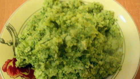 рулет из брокколи с семгой