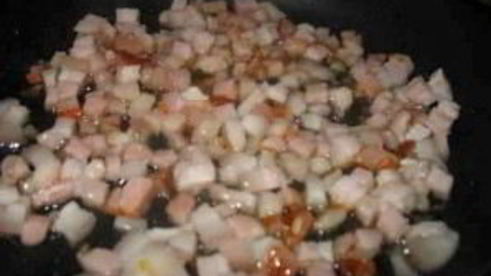 рулет из фарша с яйцом