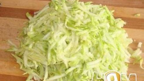 рулет из кабачков