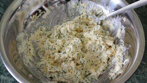 рулет из крабовых палочек