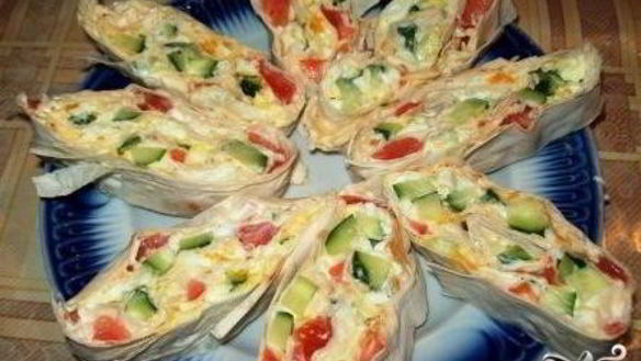Рецепт Рулет из лаваша с овощами