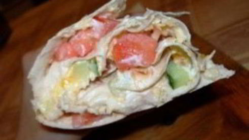 рулет из лаваша с овощами