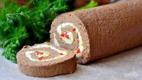 рулет из отварной печени с пикантной начинкой