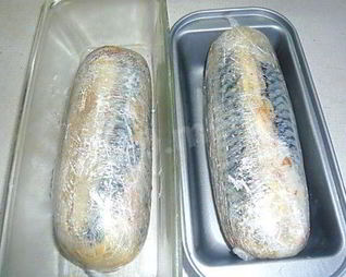 Рулет из скумбрии с желатином