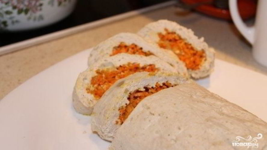 Рецепт рулет куриный с морковью и сыром