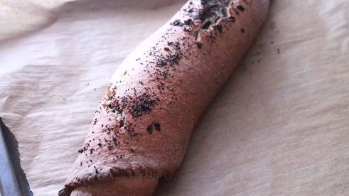 рулет с орехово-маковой начинкой