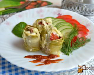 Рулетики из кабачков с утиной грудкой в духовке