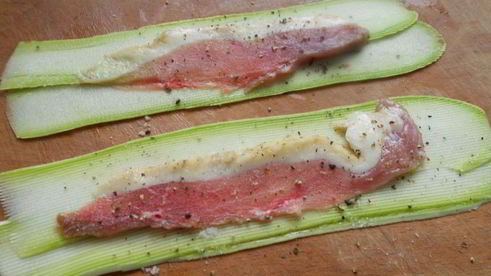 рулетики из кабачков с утиной грудкой в духовке