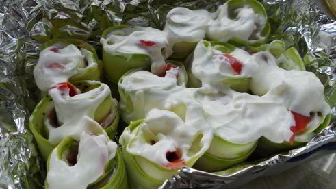 рулетики из кабачков с утиной грудкой в духовке