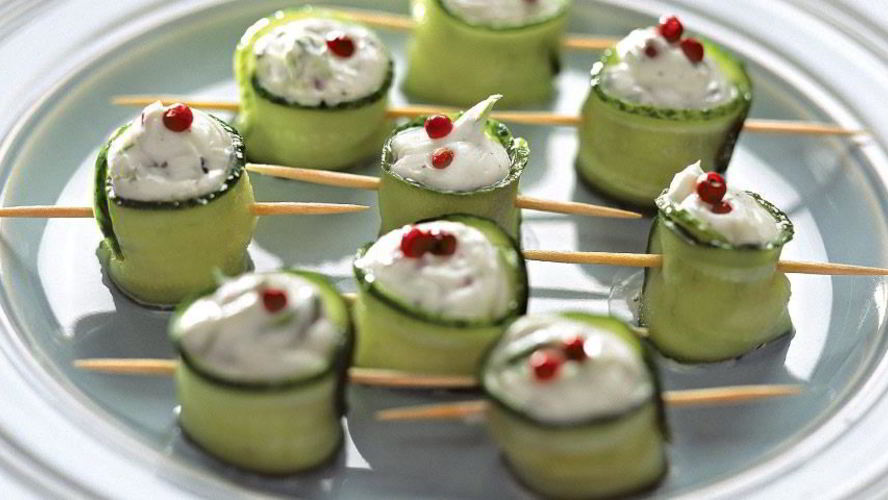 Рецепт рулетики из огурцов