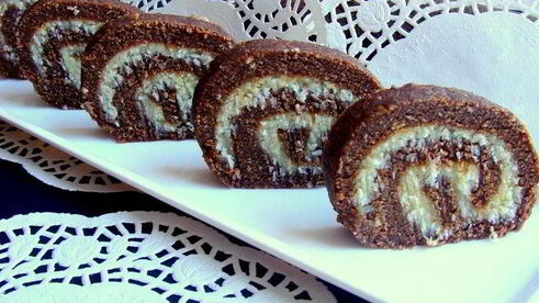 шоколадно-кокосовый рулет без выпечки