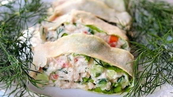 Рецепт Закусочный рулет из лаваша с куриной грудкой