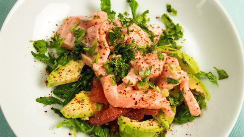 севиче из лосося с авокадо и розовым грейпфрутом