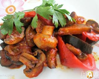 Соте из баклажан с грибами