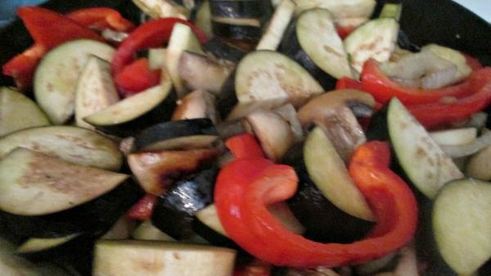 соте из баклажан с грибами