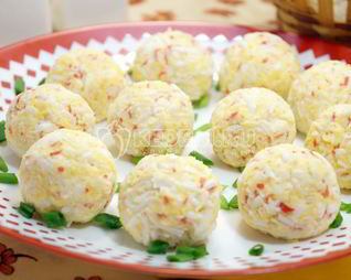 Сырные шарики с крабовыми палочками