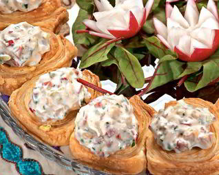 Кольцо из тарталеток с овощами