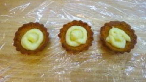 тарталетки с фруктами в желе