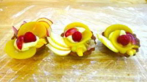 тарталетки с фруктами в желе