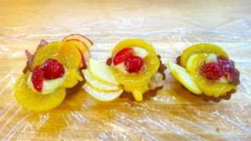 тарталетки с фруктами в желе