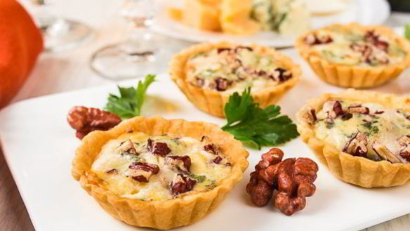 Рецепт Тарталетки с грушей и голубым сыром