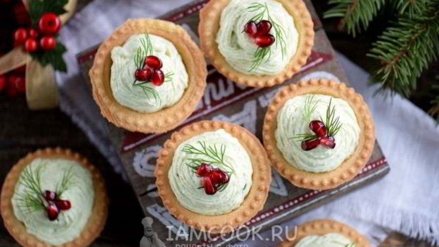 Рецепт тарталетки с икрой селедки, авокадо и творожным сыром