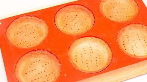 тарталетки с клубникой