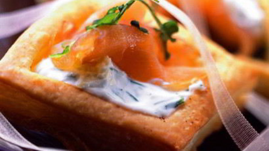 Рецепт тарталетки с копченым лососем