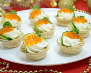 Тарталетки с красной икрой Праздничные