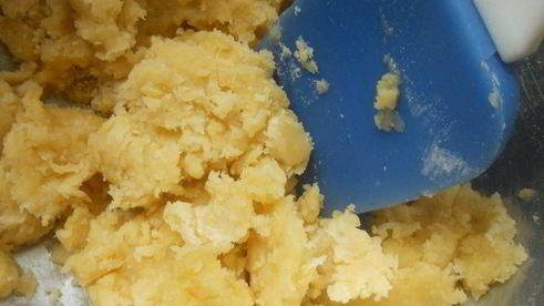 тарталетки с лаймовым маскарпоне и ромовой вишней