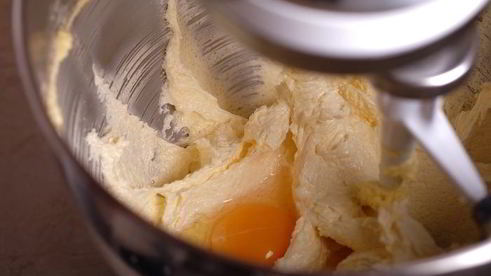 тарталетки с лимонно-лаймовым кремом и меренгой