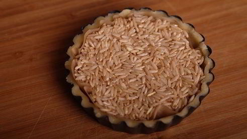 тарталетки с лимонно-лаймовым кремом и меренгой