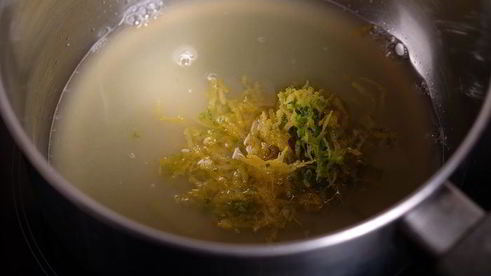 тарталетки с лимонно-лаймовым кремом и меренгой