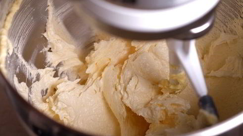 тарталетки с лимонно-лаймовым кремом и меренгой